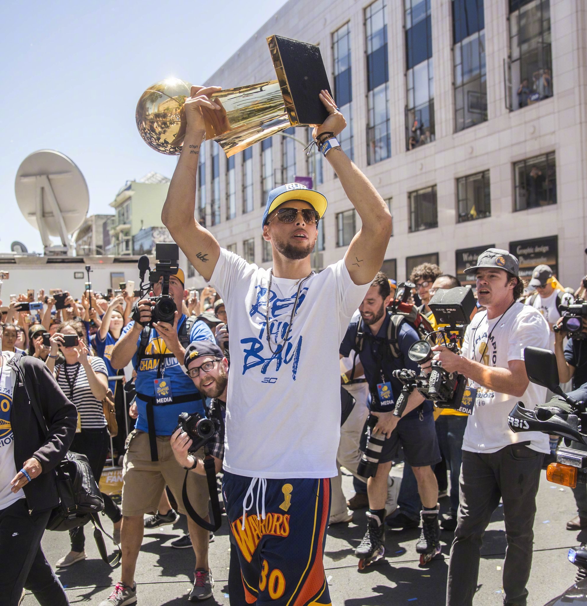 破门的背景 破门的背景