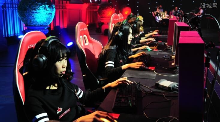 球队迎来了 球队迎来了